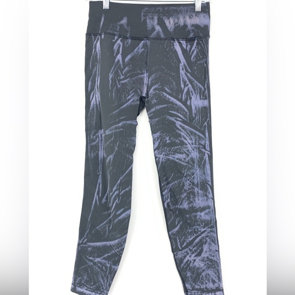 Lululemon Ebb To Street Tight *Wash Stone Wash
Graphite Grey Leggings size 12 - Picture 13 of 15